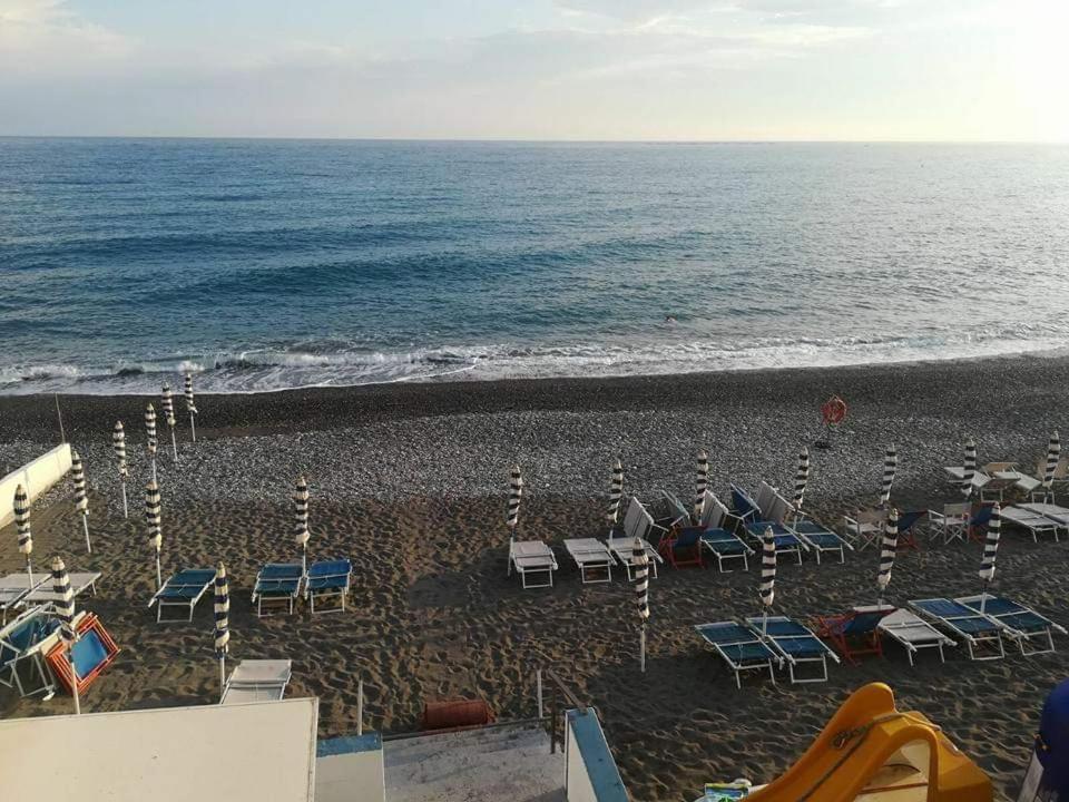 Blue A'Mare Apartment Lavagna Luaran gambar