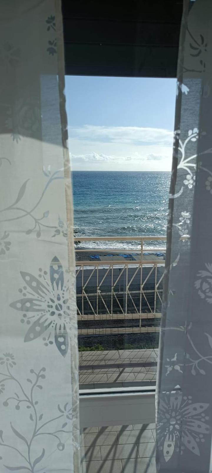 Blue A'Mare Apartment Lavagna Luaran gambar